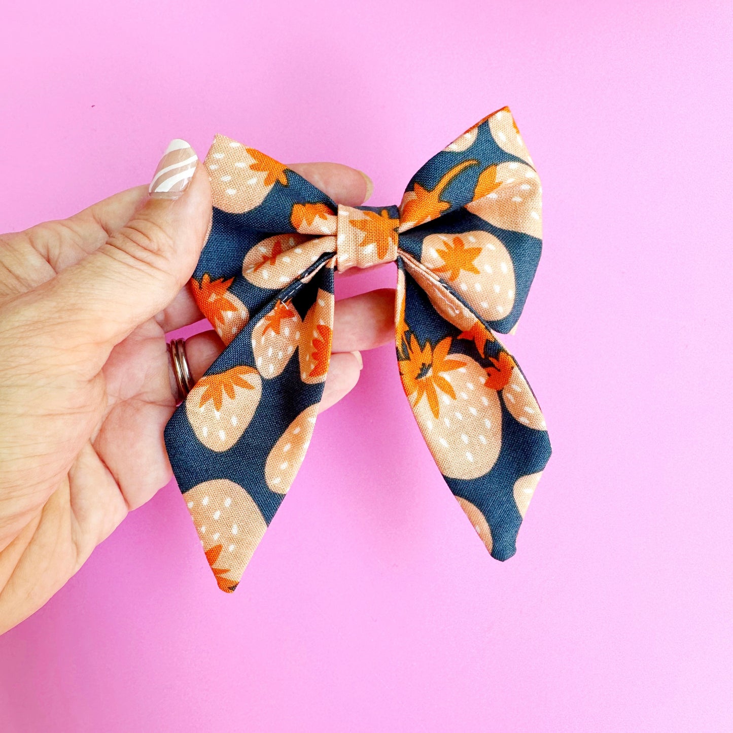 Fall Strawberry Bow