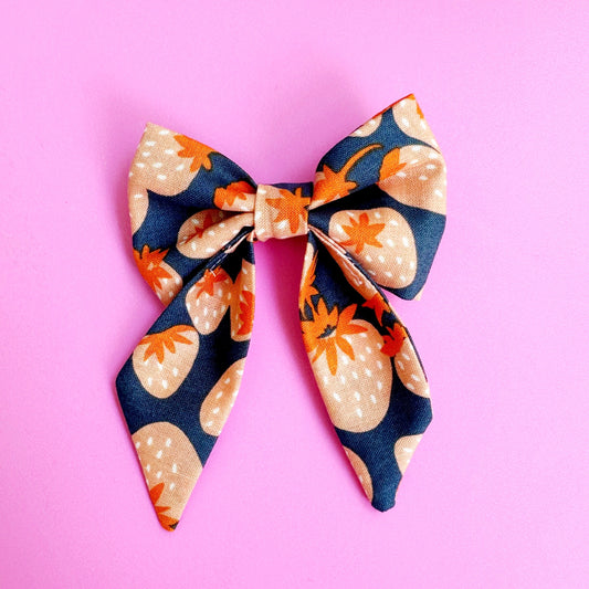 Fall Strawberry Bow